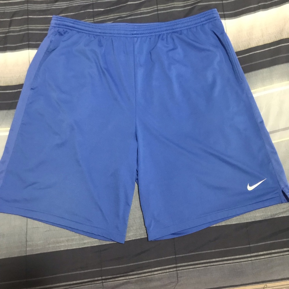 Nike XL Basketball shorts